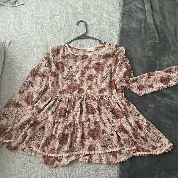 Pink, floral Altar'd State blouse. Fabulous condition! Size: Small - Picture 1 of 2